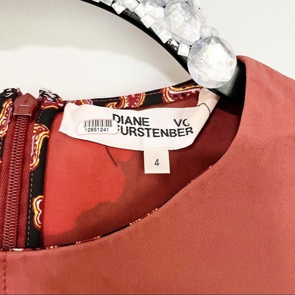 Diane von Furstenberg Elio Midi Business Casual Cocktail Dress Size 4 *Flaw* - Picture 5 of 9